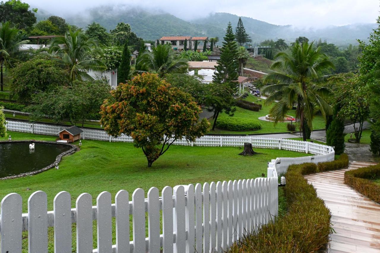 Swiss Valley Hip Resort Suan Phueng Bagian luar foto