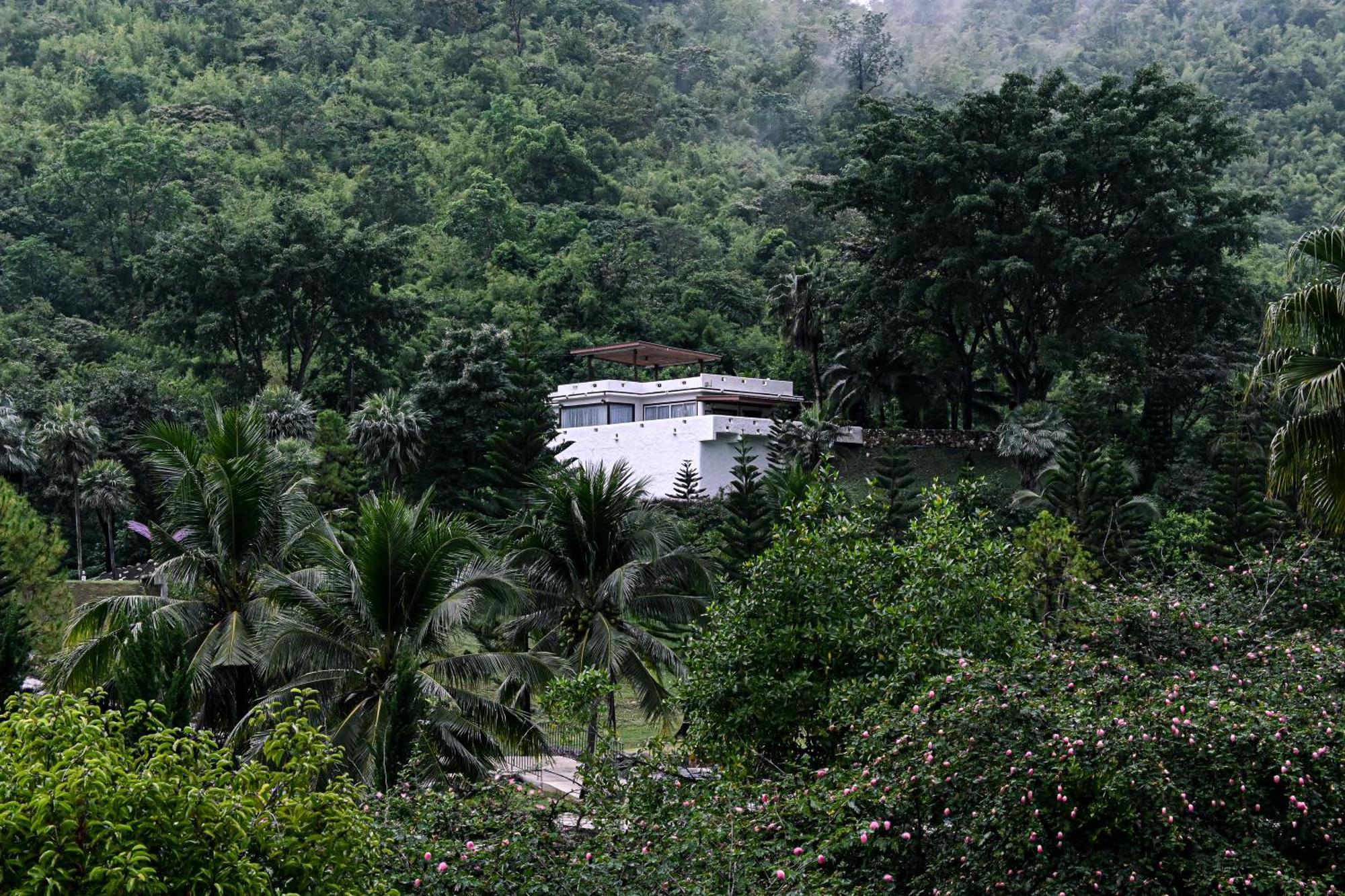 Swiss Valley Hip Resort Suan Phueng Bagian luar foto